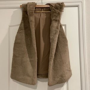 NWT Faux Fur Hoodie Vest with hood